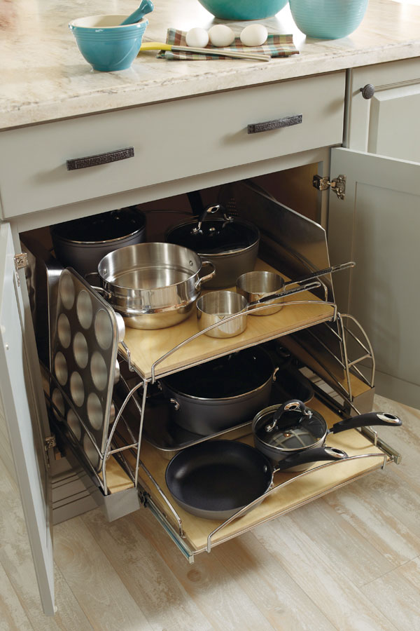 Base Pots And Pans Pull Out Diamond Cabinetry